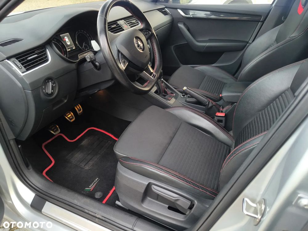 Skoda Octavia 2.0 TSI RS - 3