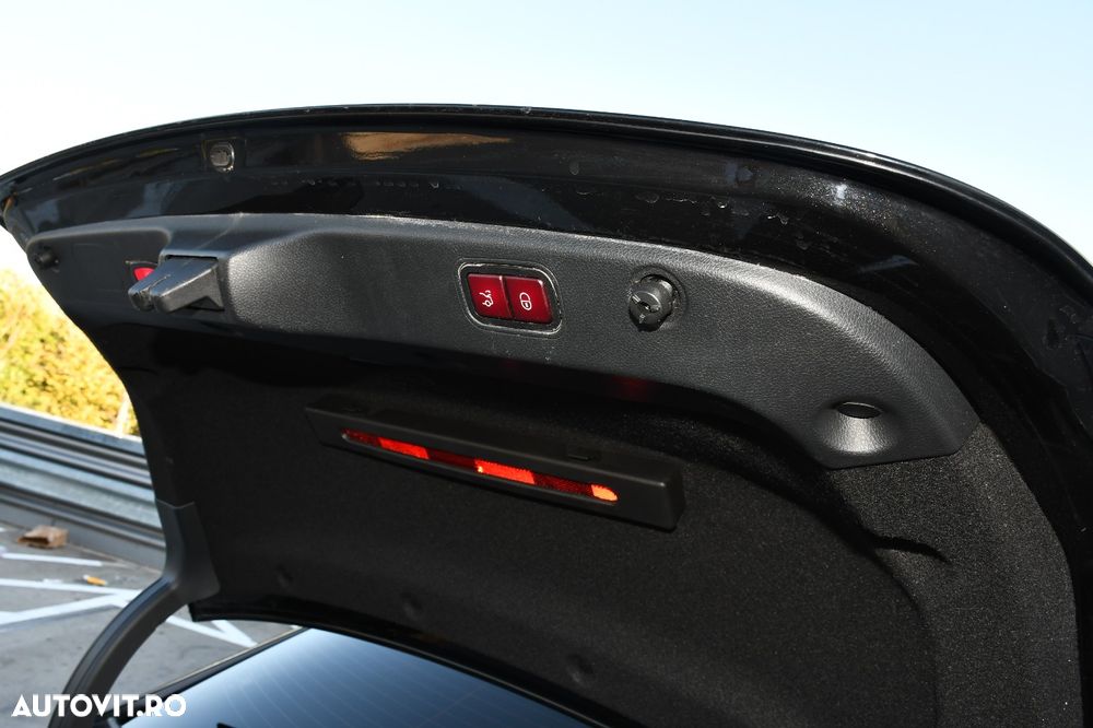 Mercedes-Benz CLS 450 MHEV 4MATIC Aut - 30