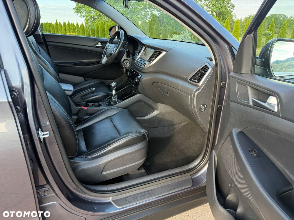 Hyundai Tucson blue 1.6 GDi 2WD Navi - 28