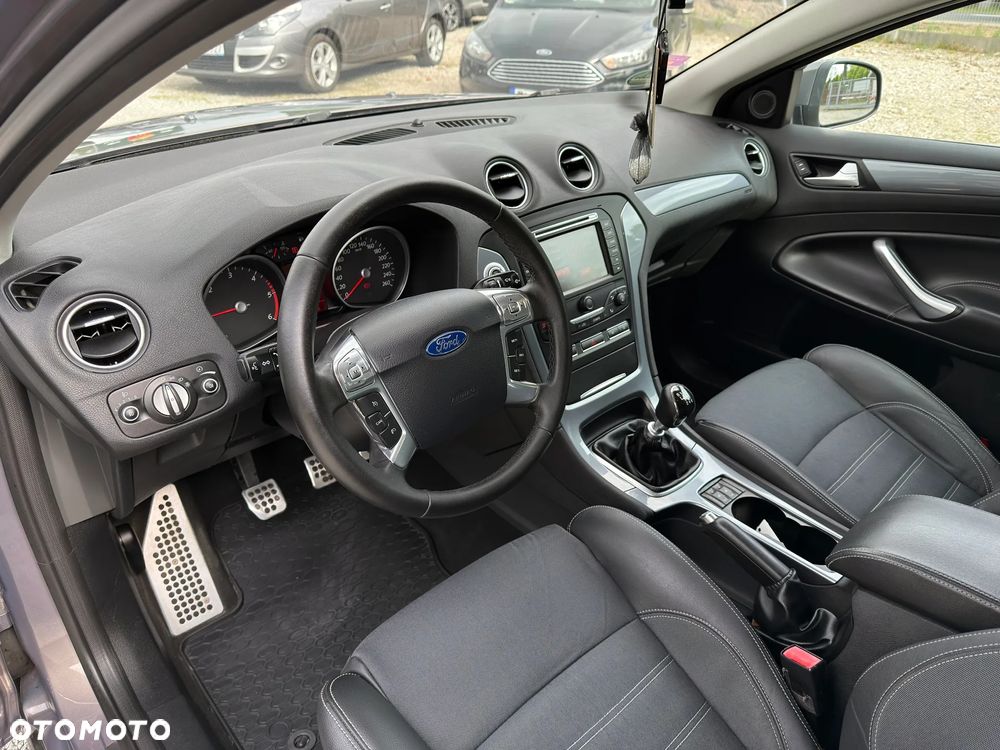 Ford Mondeo 2.0 TDCi Champions Edition - 13