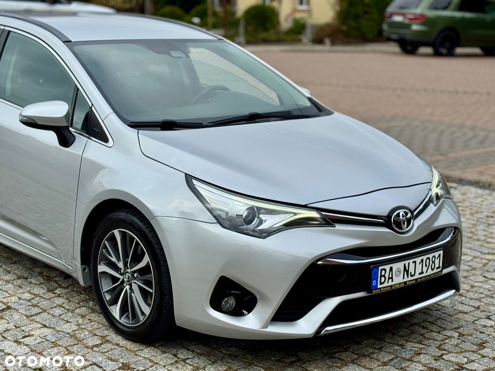 Toyota Avensis - 27