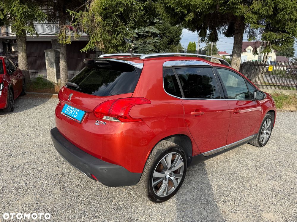 Peugeot 2008 1.6 e-HDi Allure S&S - 32