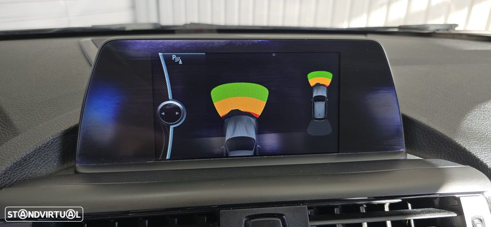 BMW 116 d Pack M - 38