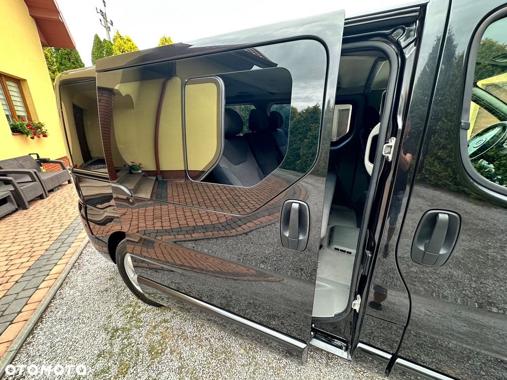 Opel Vivaro - 33