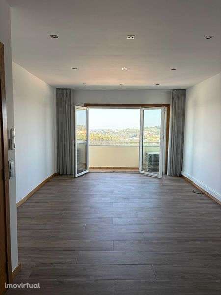 Apartamento T2 EN1 Edf. Vasco da Gama, Mozelos, Santa Maria da Feira - Grande imagem: 4/12