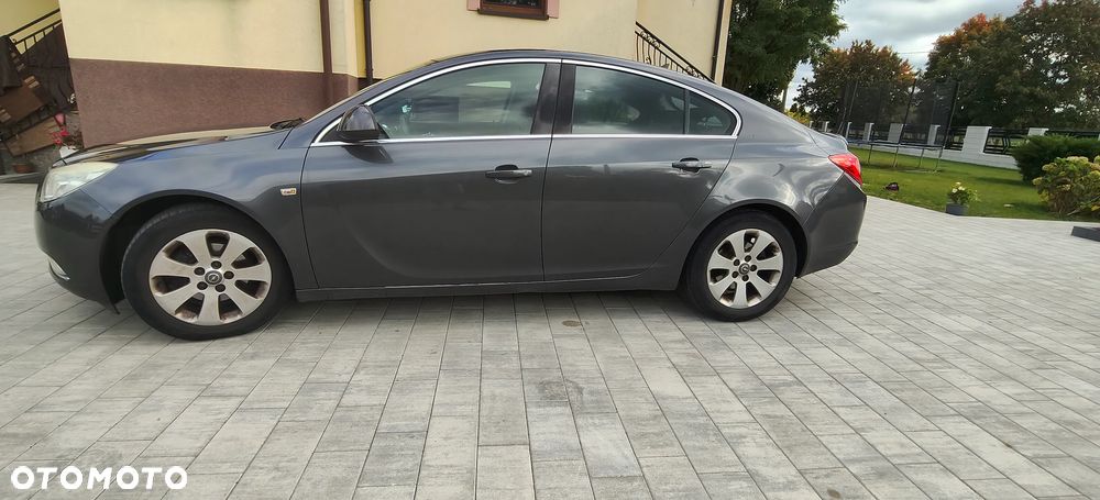 Opel Insignia - 1