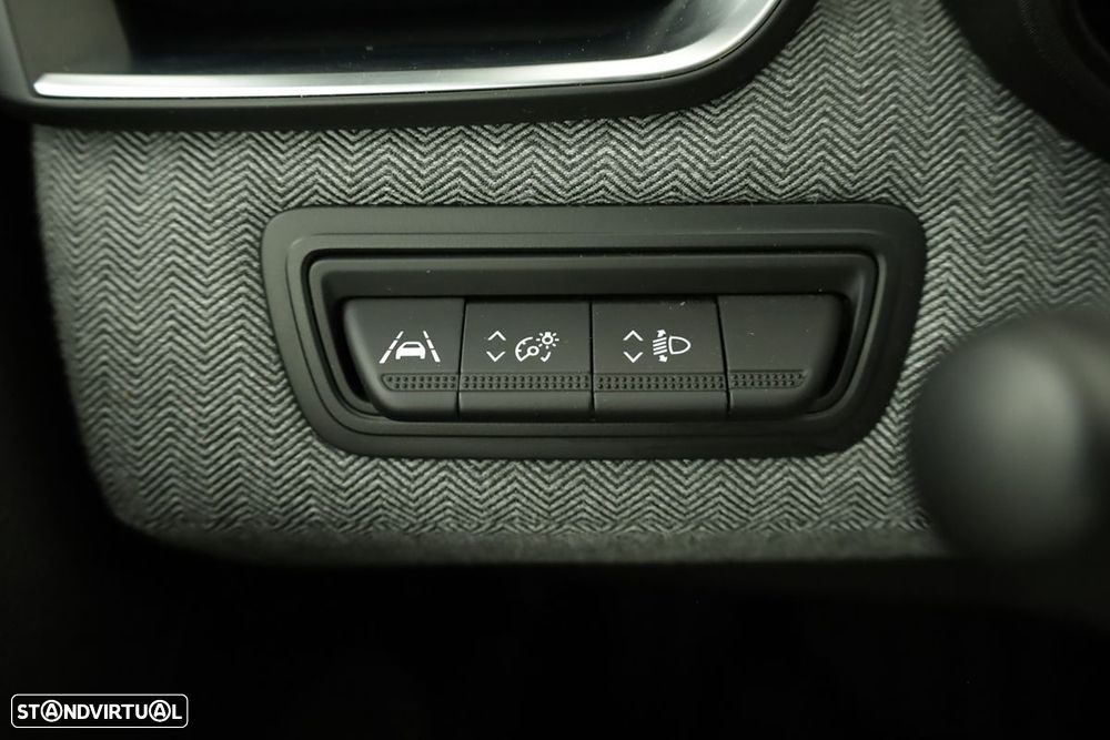 Renault Clio 1.0 TCe Techno - 19