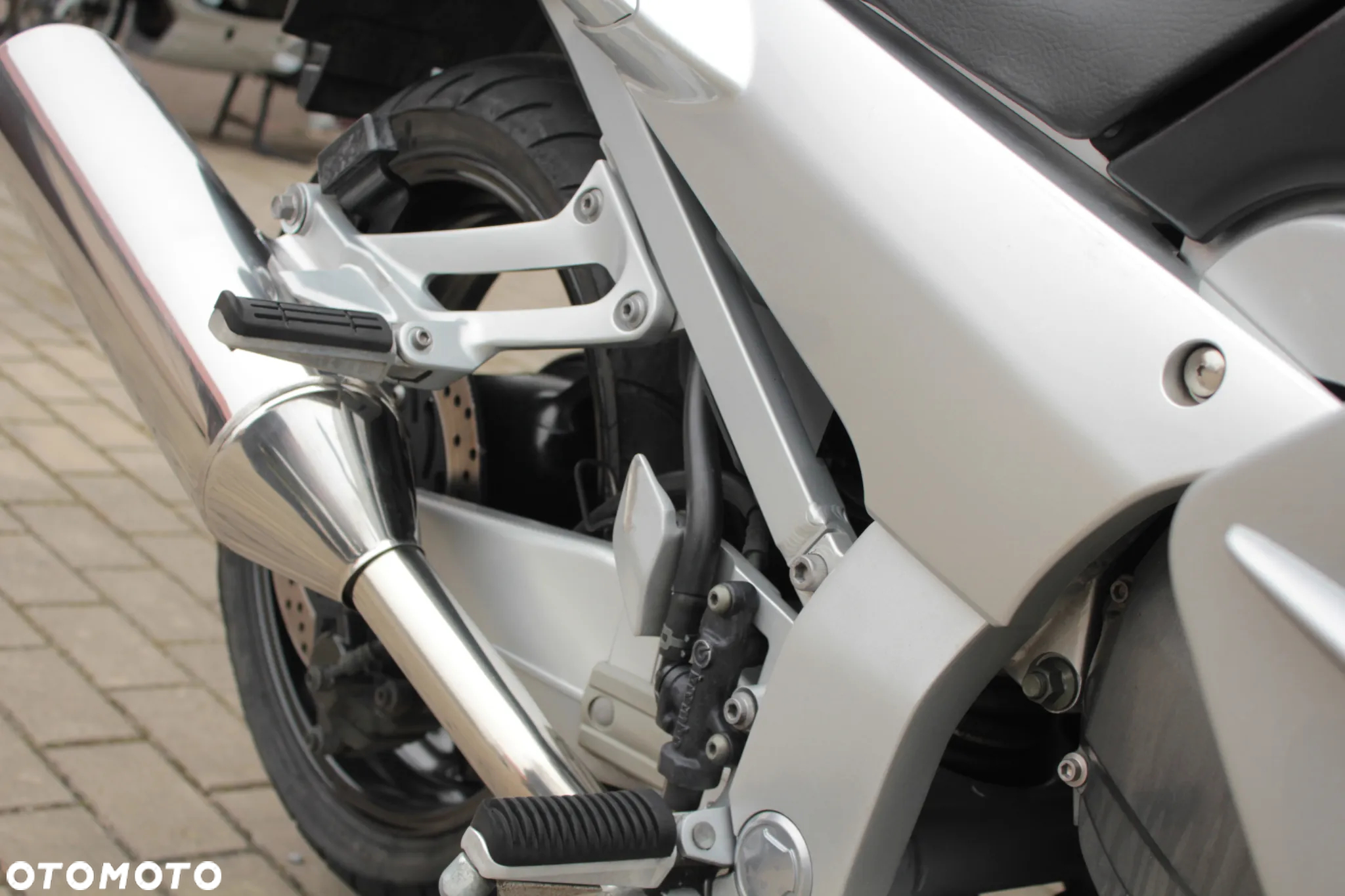 Yamaha FJR - 33