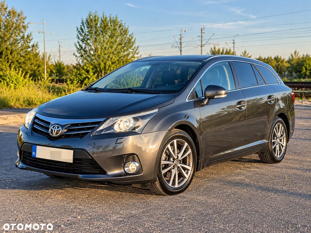 Toyota Avensis - 1