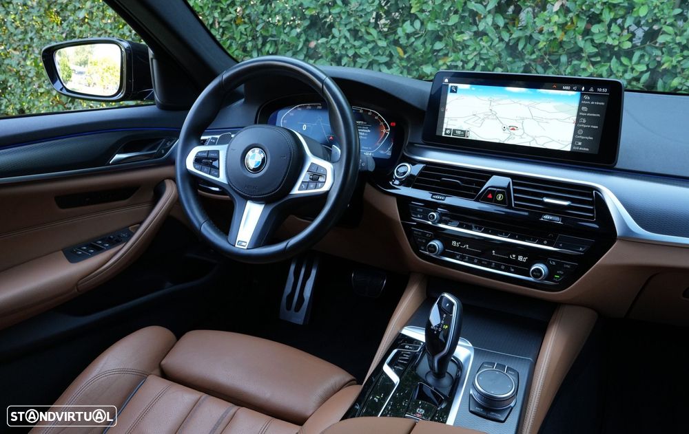 BMW 520 d Pack Desportivo M Auto - 27
