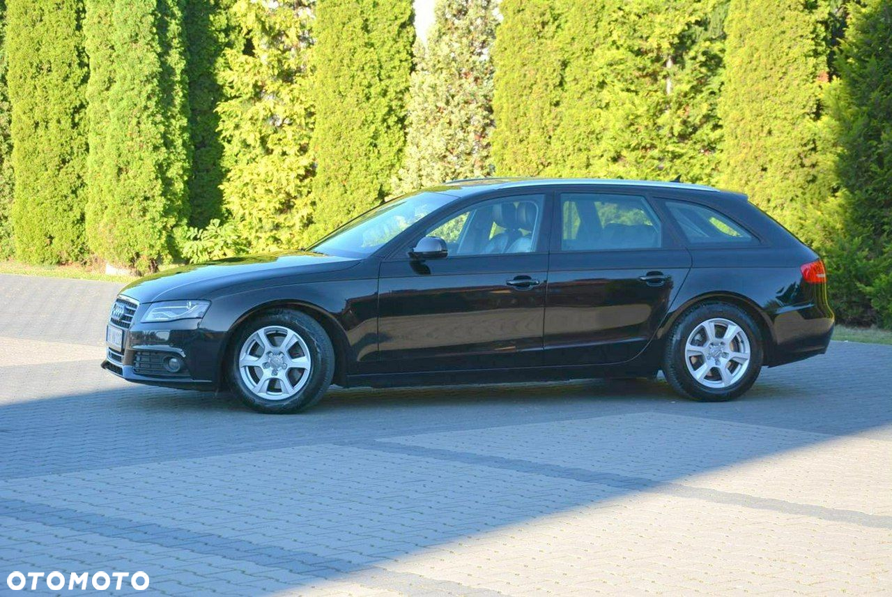 Audi A4 - 4