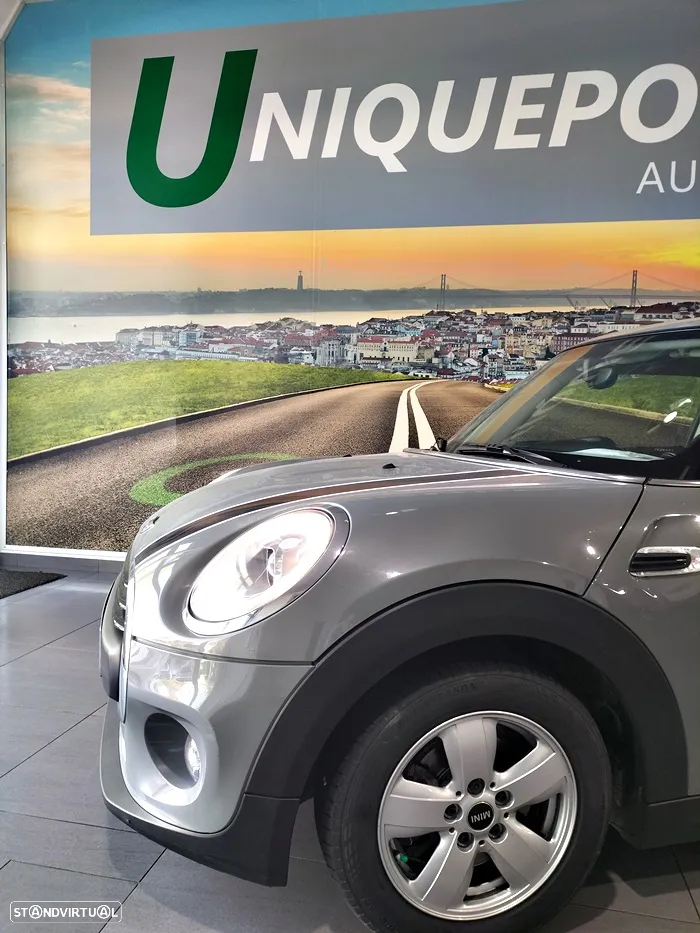 MINI 3 Portas One D - 11