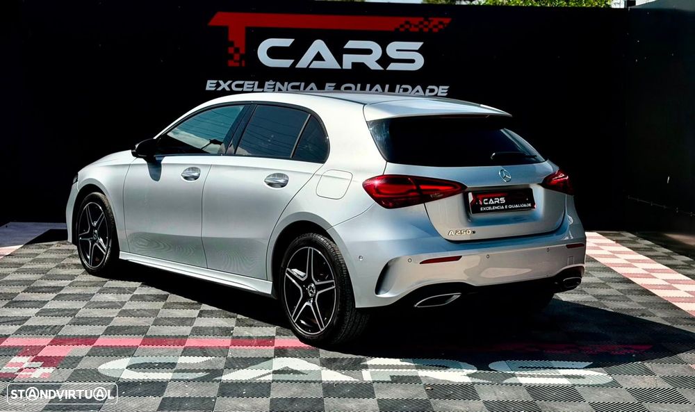 Mercedes-Benz A 250 e AMG Line - 3