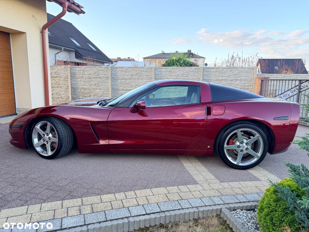 Chevrolet Corvette - 5