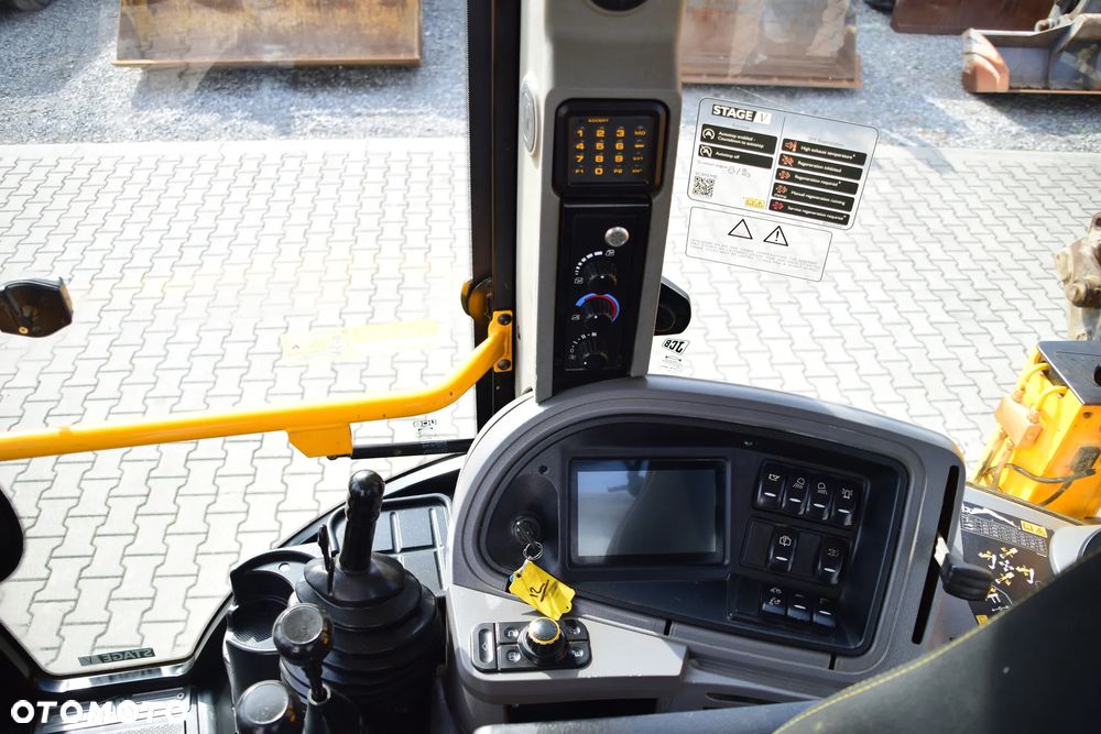 JCB 3CX Sitemaster PLUS - 17
