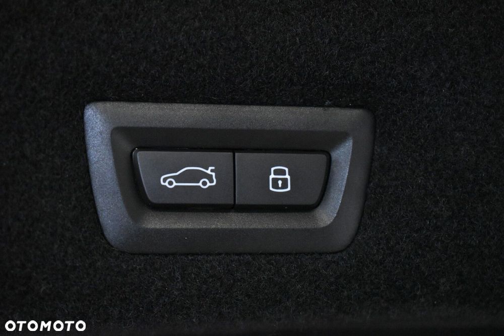 BMW Seria 7 - 25
