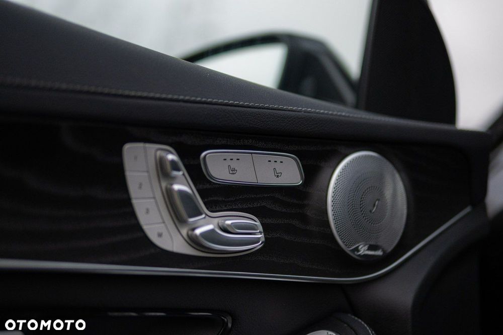 Mercedes-Benz GLC - 28