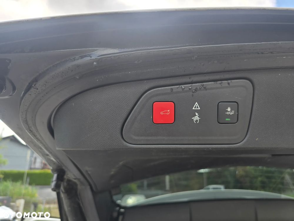 Peugeot 3008 BlueHDi 130 Stop & Start EAT8 Allure Business-Paket - 11