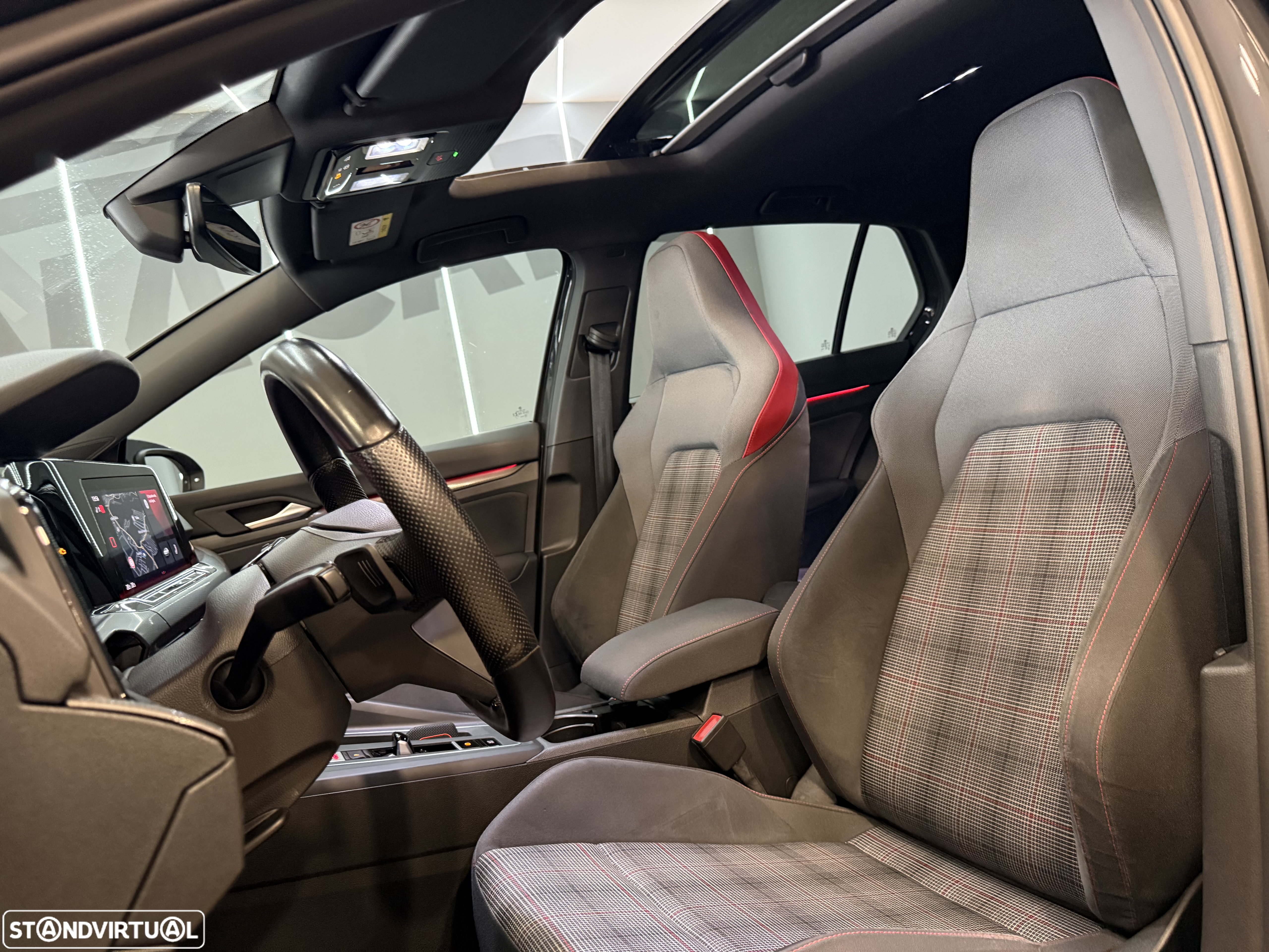 VW Golf 2.0 TSI GTI DSG Performance - 11