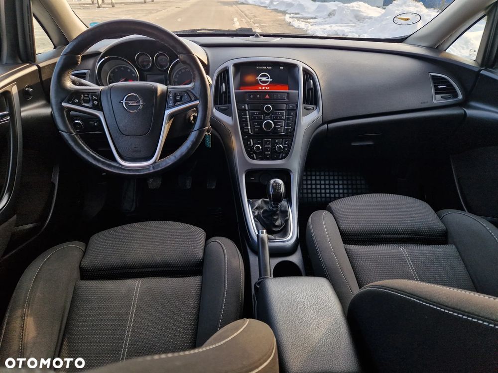 Opel Astra 1.4 Turbo Cosmo - 9