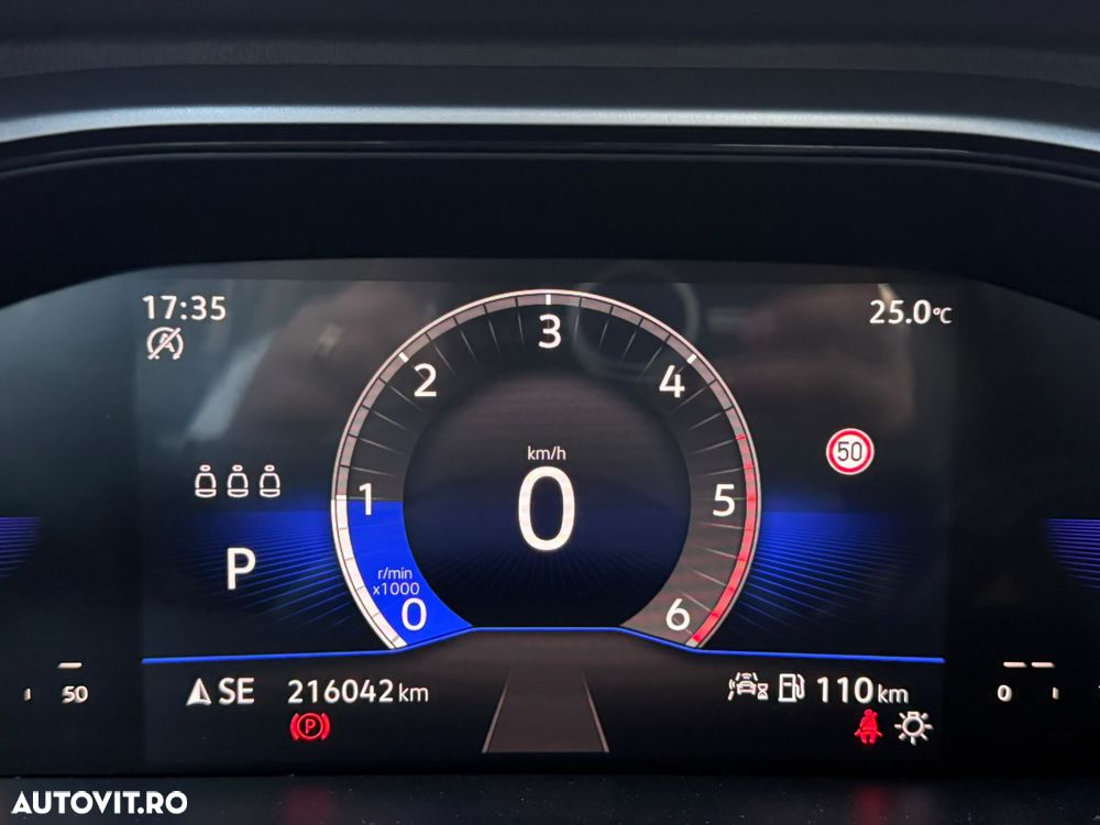 Volkswagen T-Roc 2.0 TDI SCR DSG Style - 12