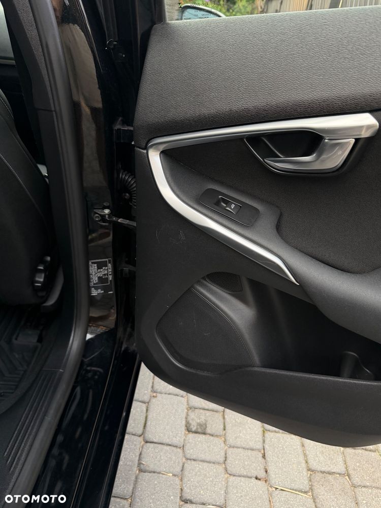 Volvo V40 D2 Drive-E Momentum - 15