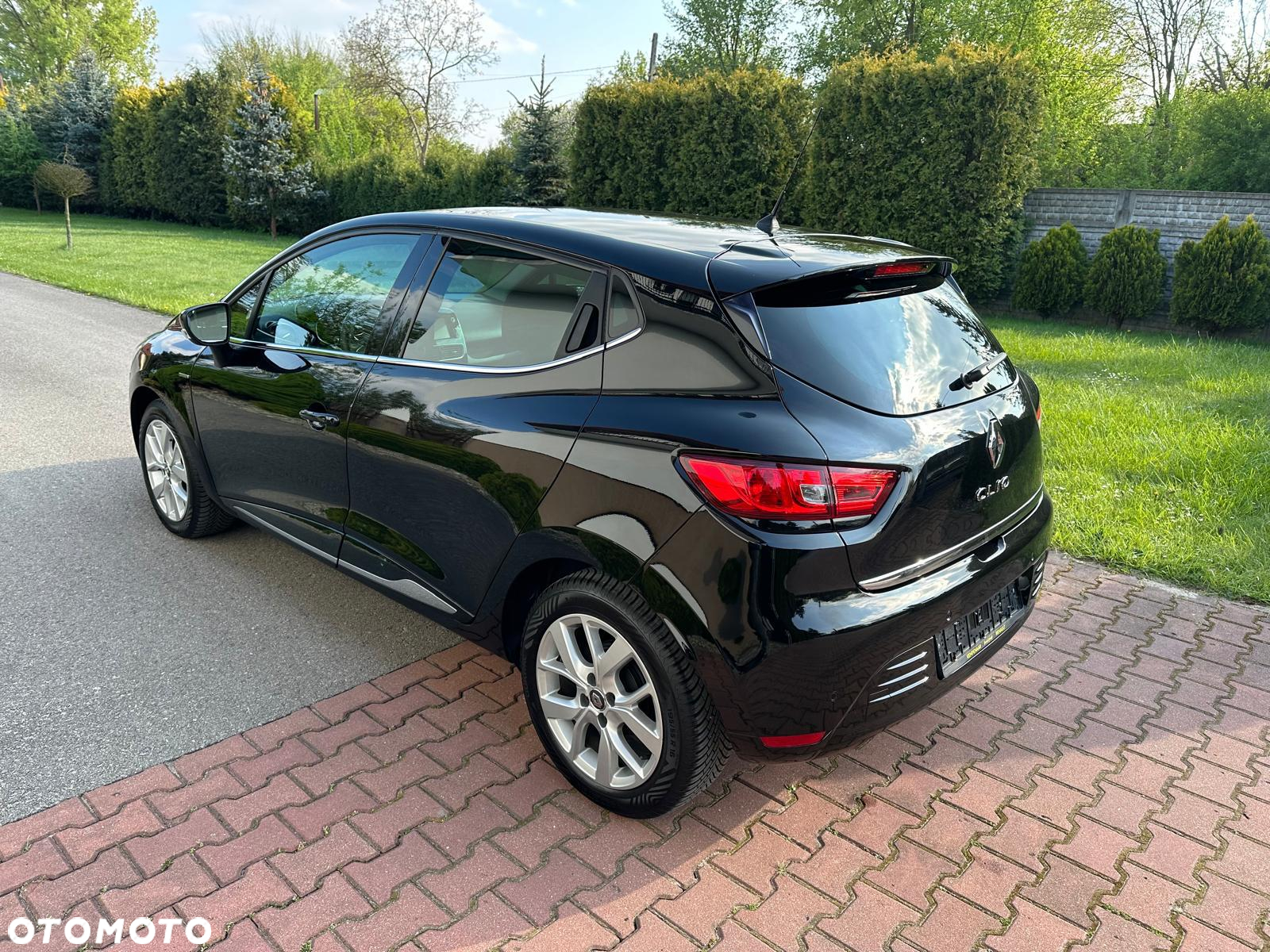Renault Clio - 7