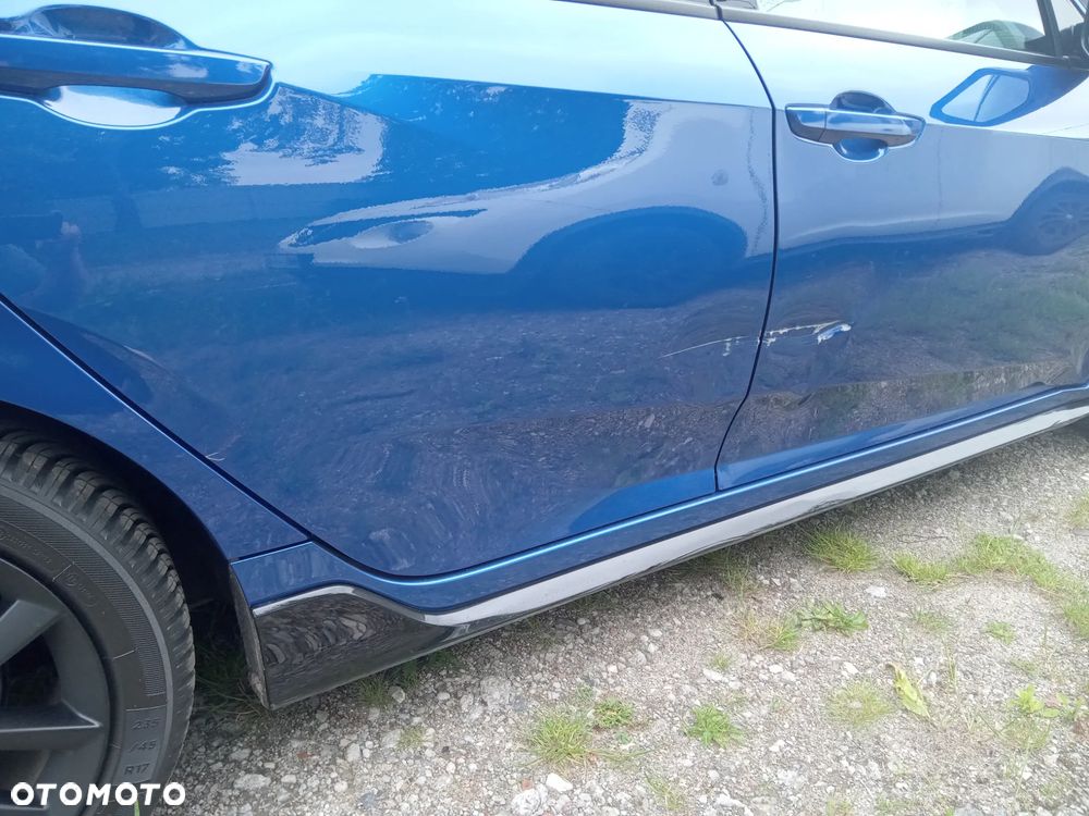 Honda Civic 1.0 T Comfort Sport Line - 36