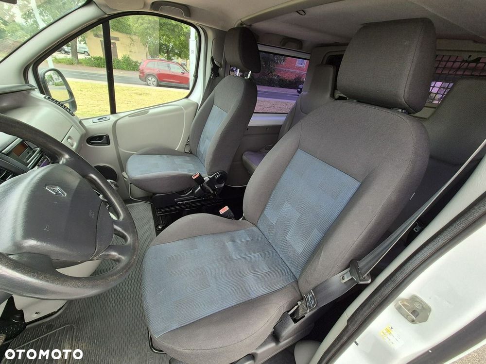 Renault Trafic - 14
