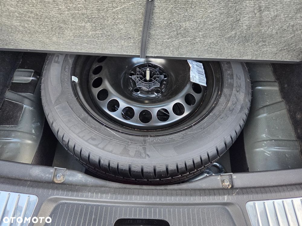 Opel Insignia 1.4 T Edition S&S - 36