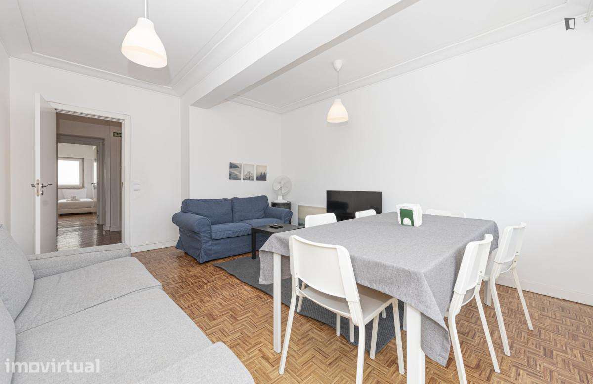Quarto - localizado em Campolide Lisbon - Grande imagem: 4/24