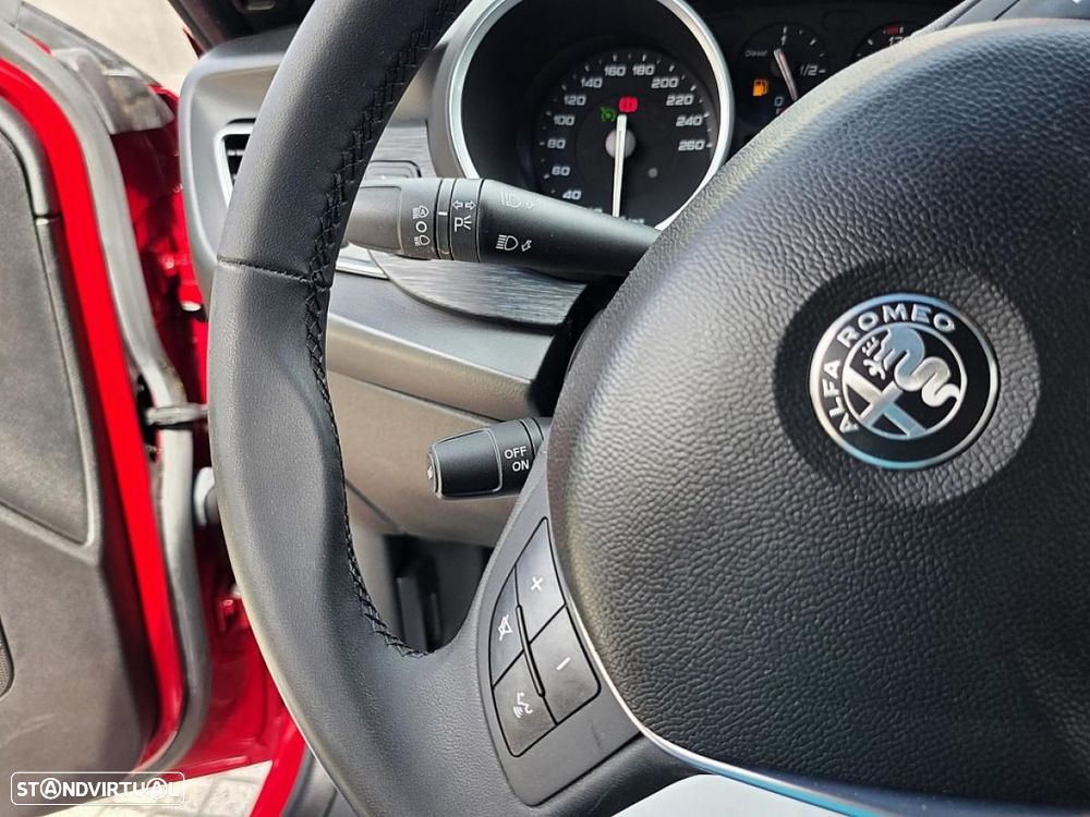 Alfa Romeo Giulietta 1.6 JTDM Sport J18 - 30
