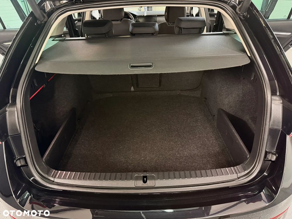Skoda Octavia 2.0 TDI Sportline DSG - 26
