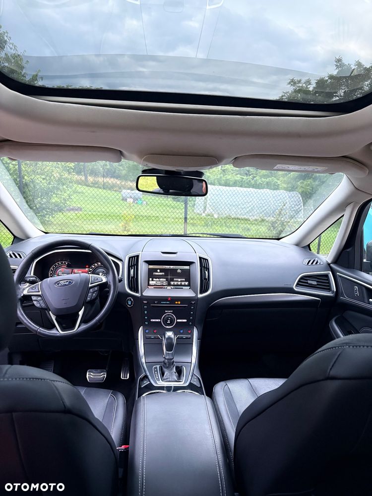 Ford S-Max - 19
