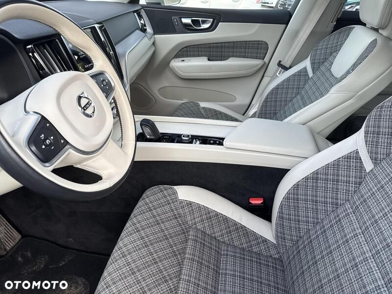 Volvo XC 60 - 12