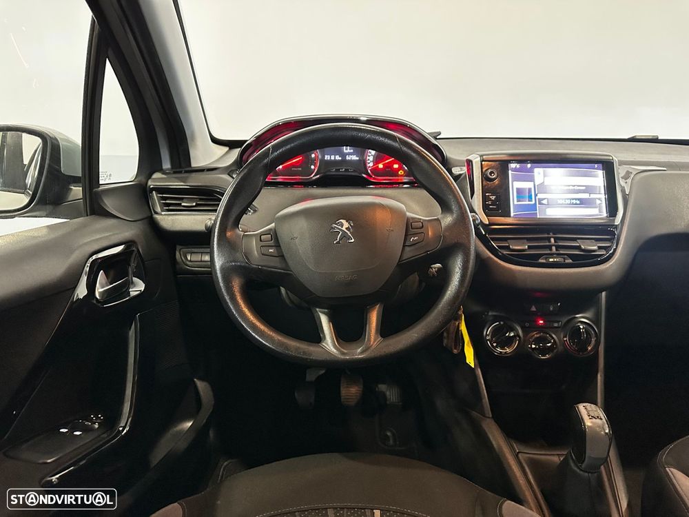 Peugeot 208 1.4 HDi - 19