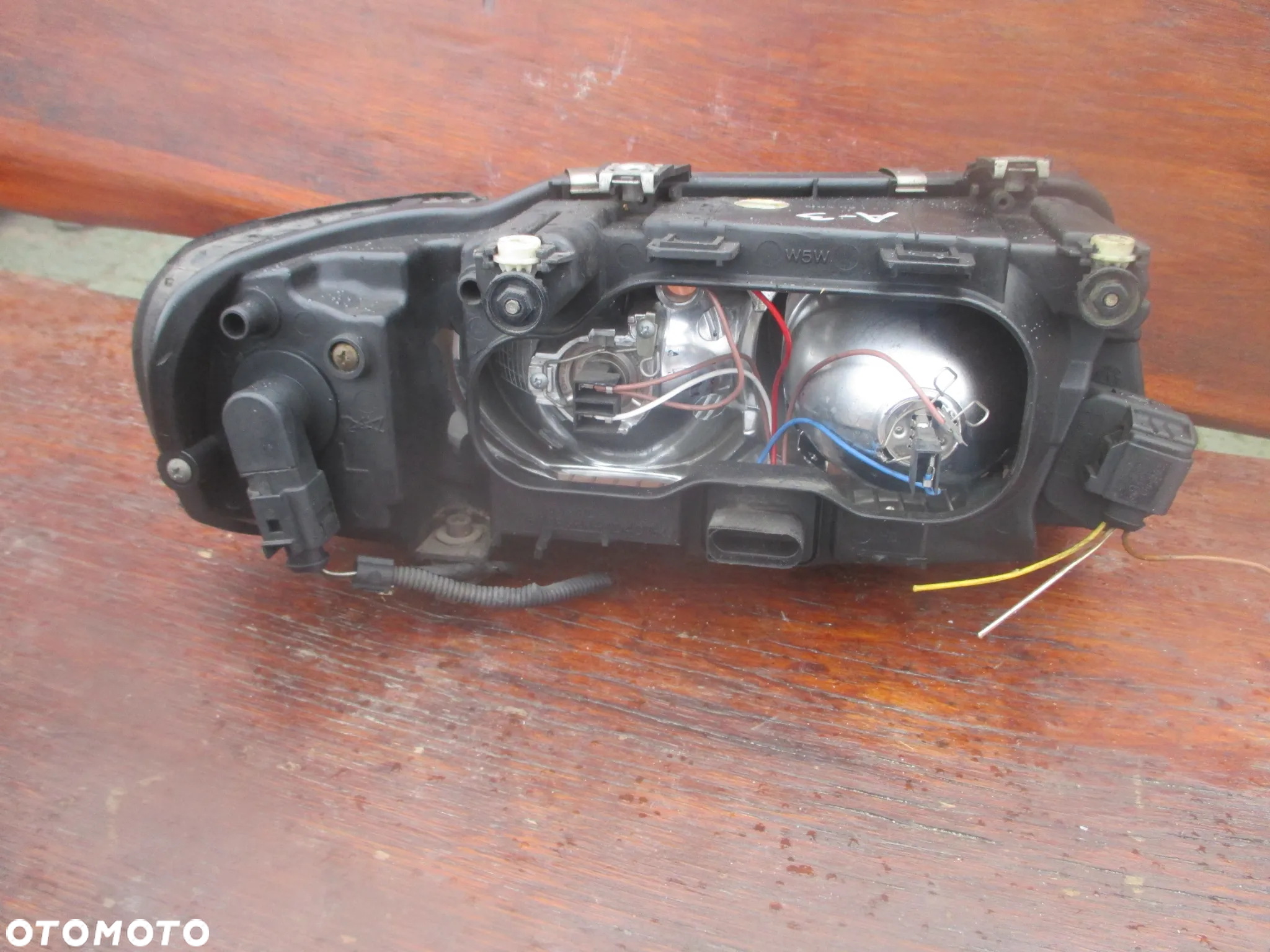 Lampa lewa Audi A3 8L lift TYC Europa - 3