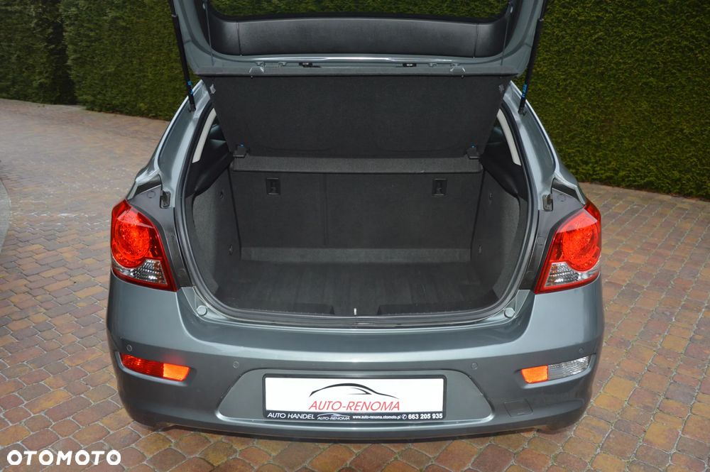 Chevrolet Cruze 1.8 LT+ - 30