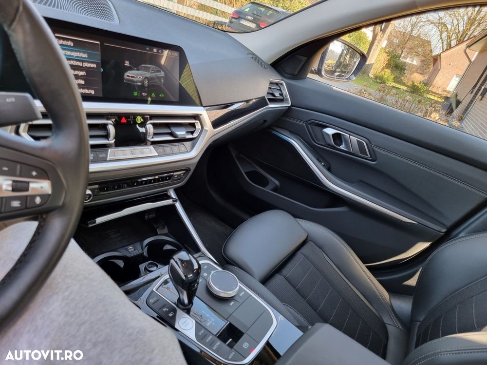 BMW Seria 3 330e Aut. Luxury Line - 25