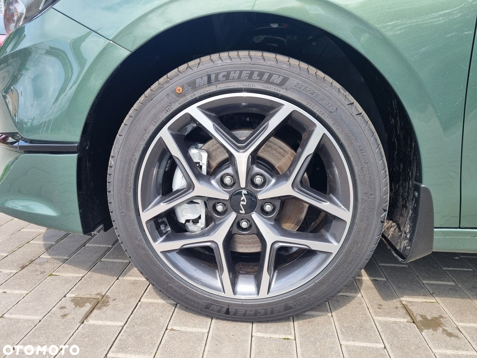 Kia Ceed - 13