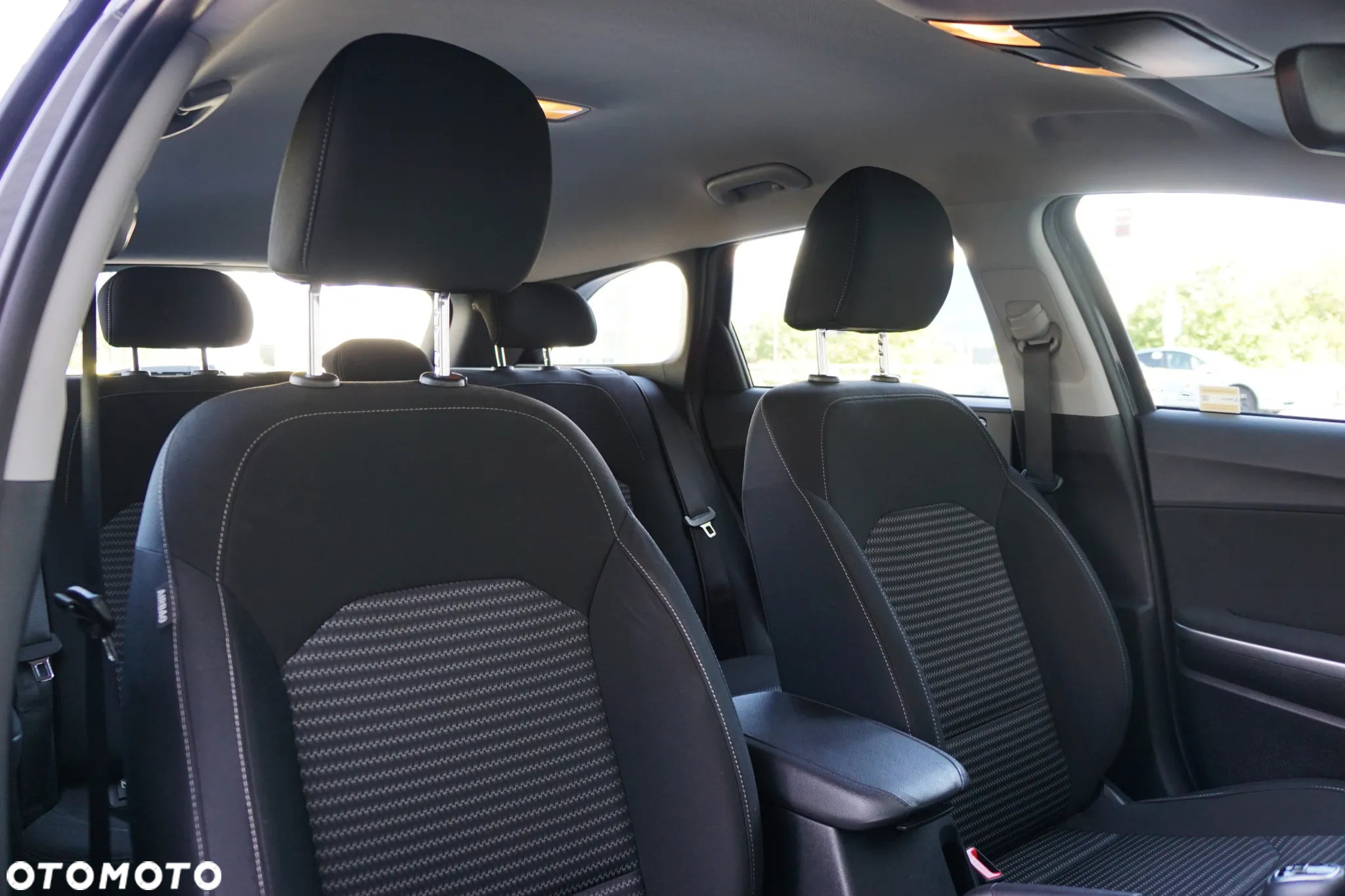 Kia Ceed 1.5 T-GDI M - 14