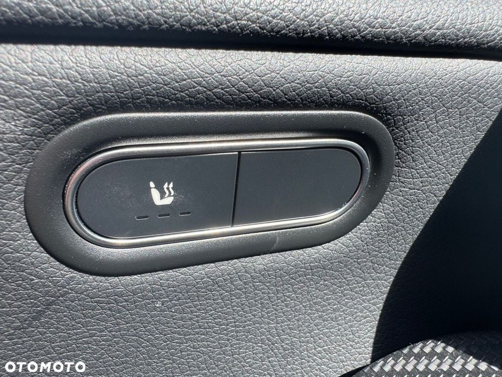 Mercedes-Benz CLA - 18