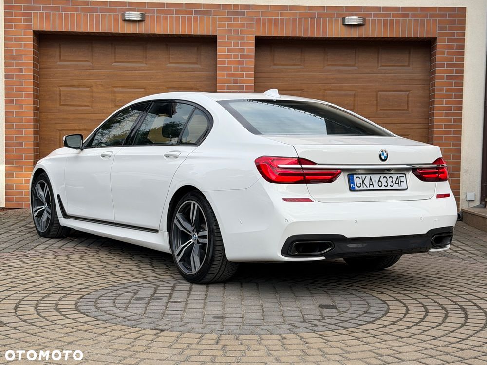 BMW Seria 7 740Li - 3