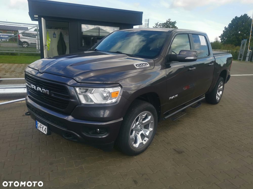RAM 1500 5.7 Crew Cab Bighorn - 3