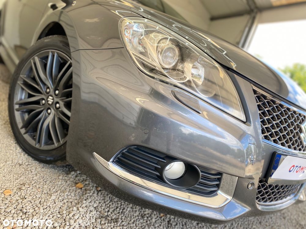 Suzuki Kizashi 2.4 Sport 4WD CVT - 18