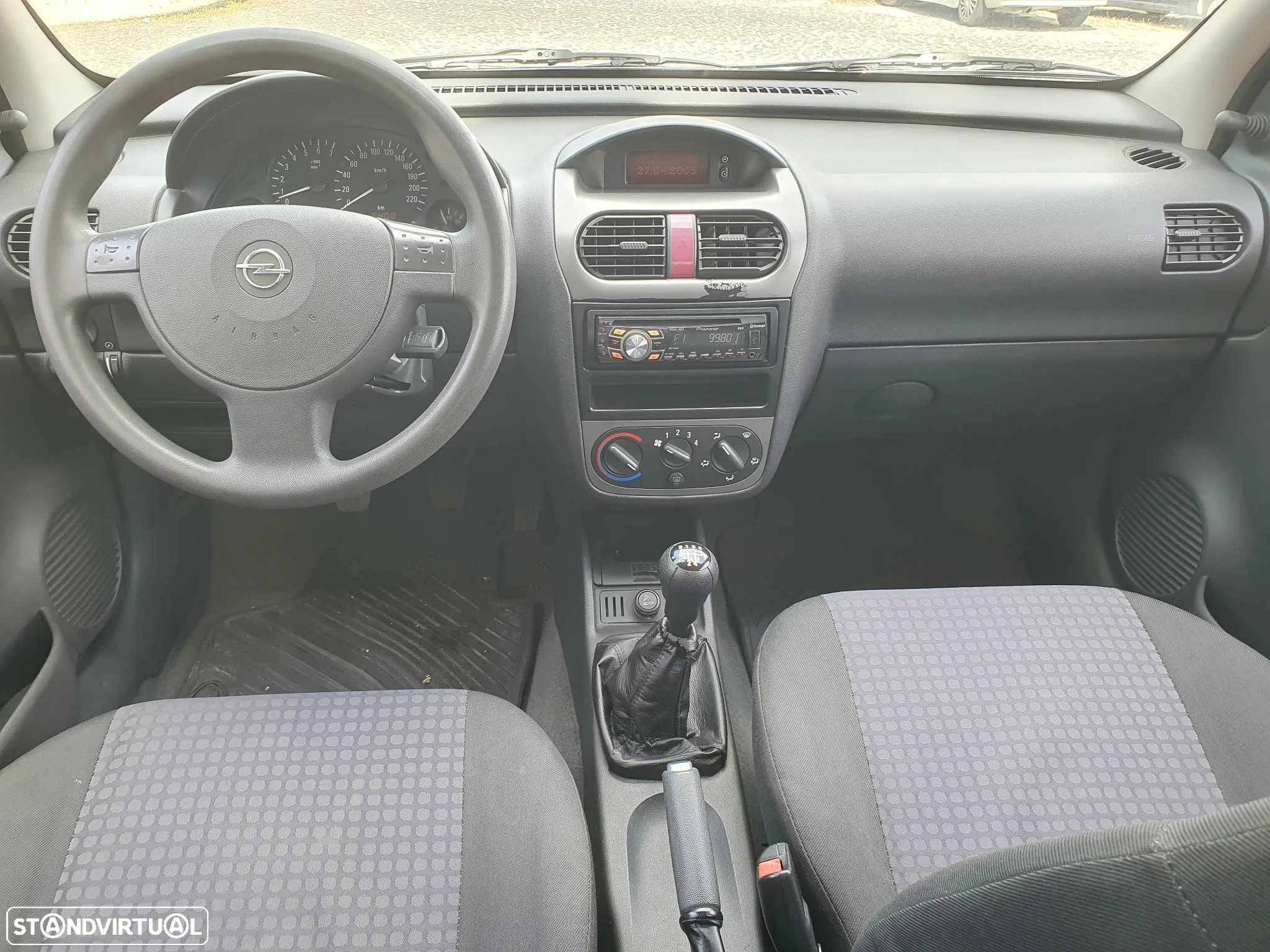 Opel Corsa 1.2 Twinport Enjoy - 11