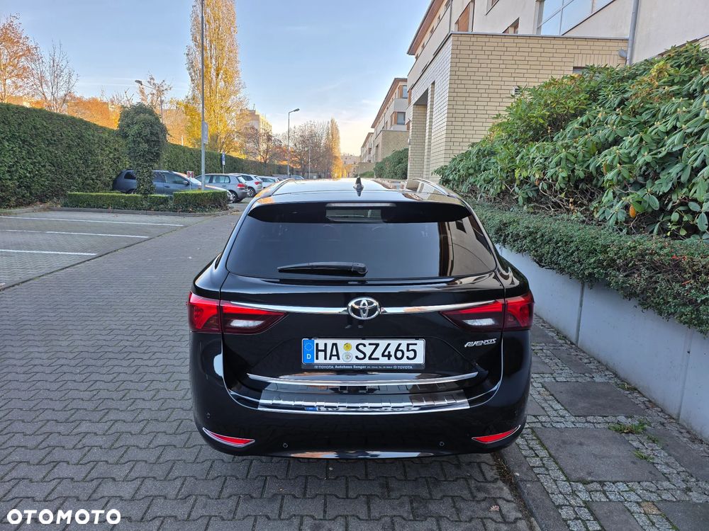 Toyota Avensis 1.8 Prestige - 6