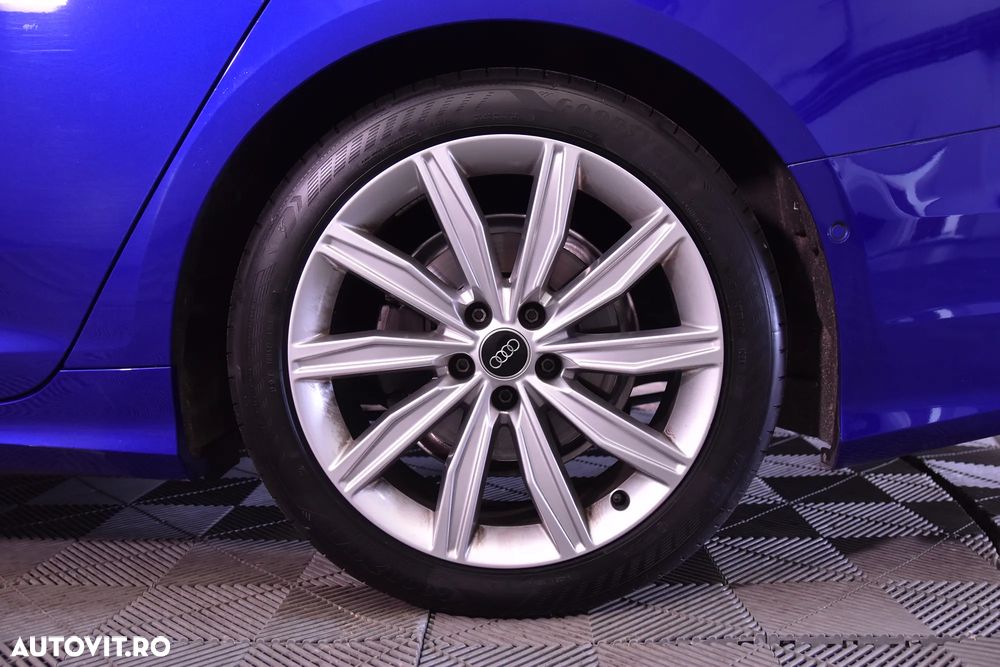 Audi A6 Avant 40 TDI quattro S tronic S line - 13