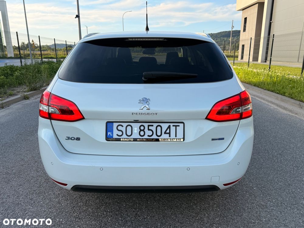 Peugeot 308 1.6 BlueHDi Allure S&S - 15