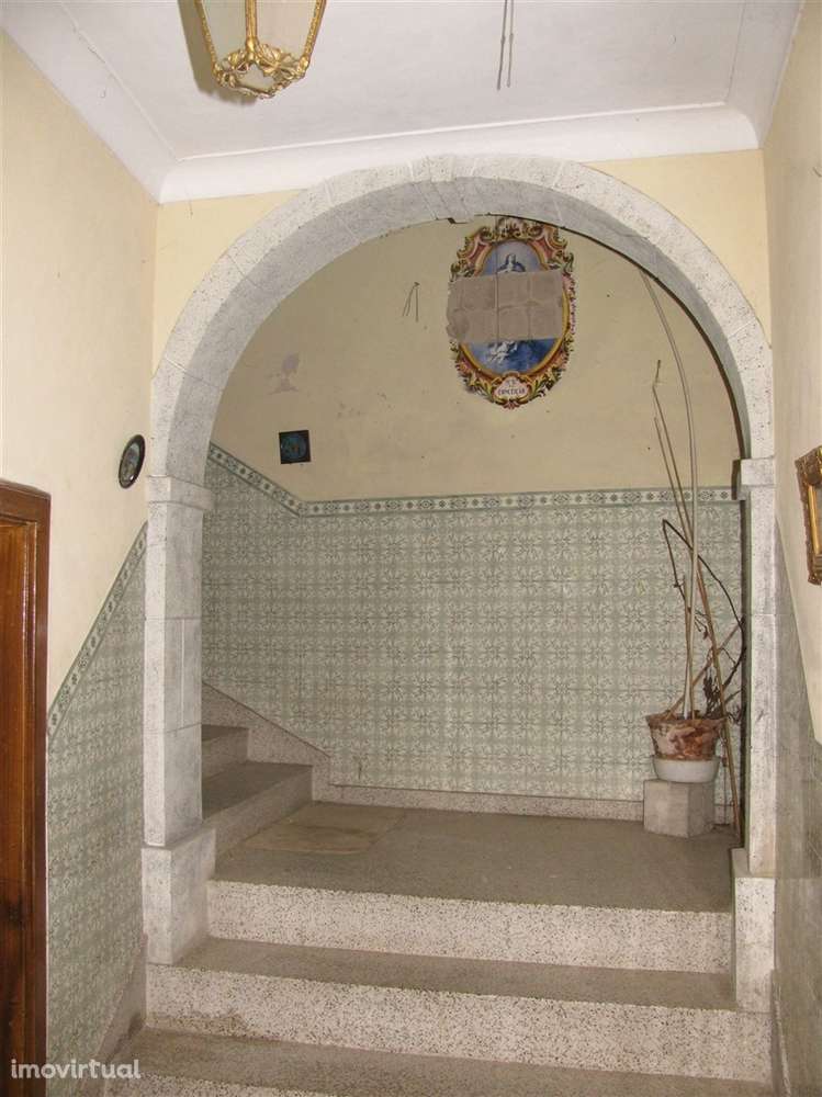 Prédio zona histórica Miranda do Douro - Grande imagem: 2/25